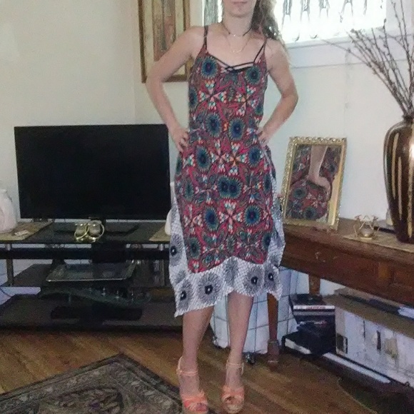 Dress - Picture 3 of 5